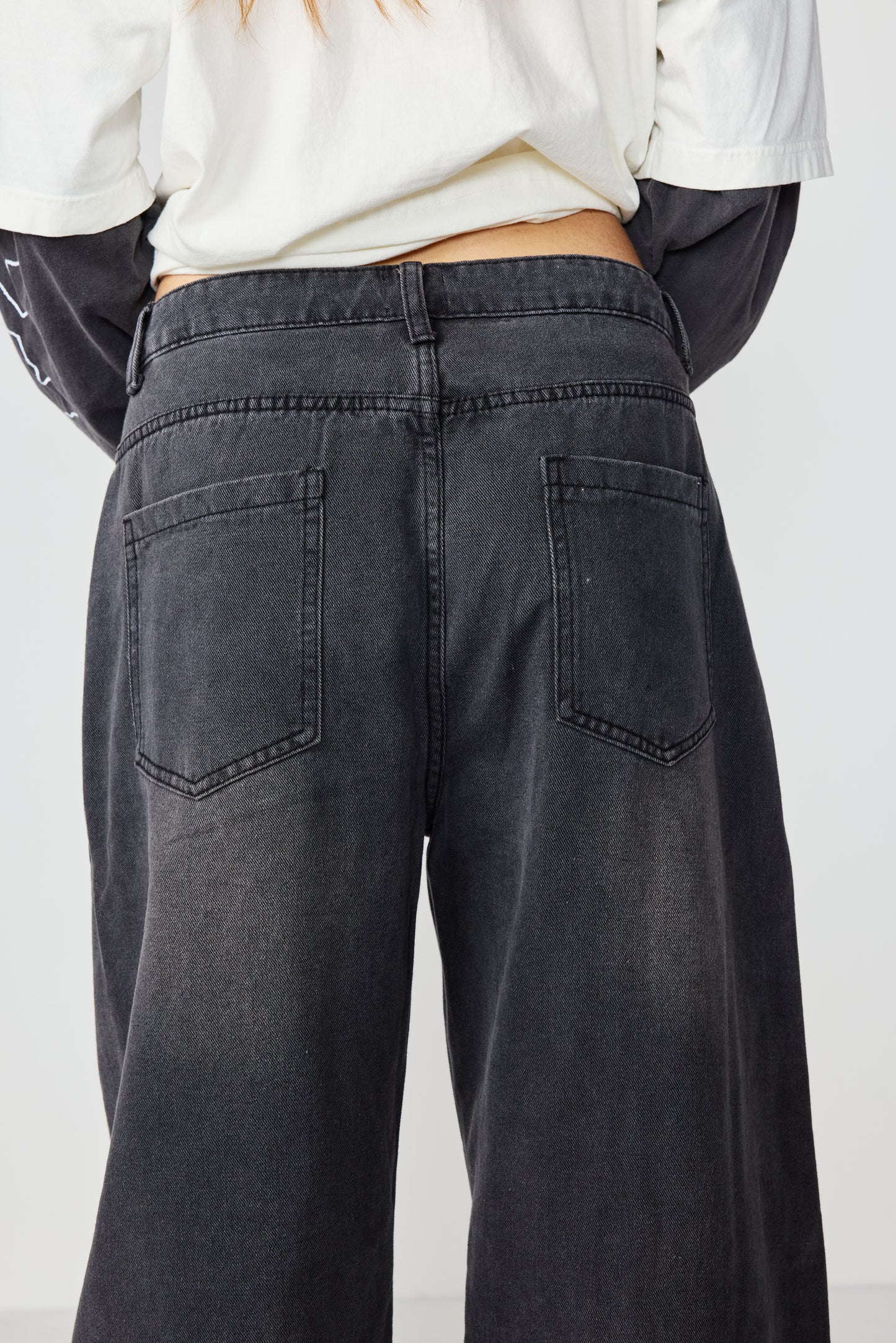 FADED BLACK WIDE LEG JEANS