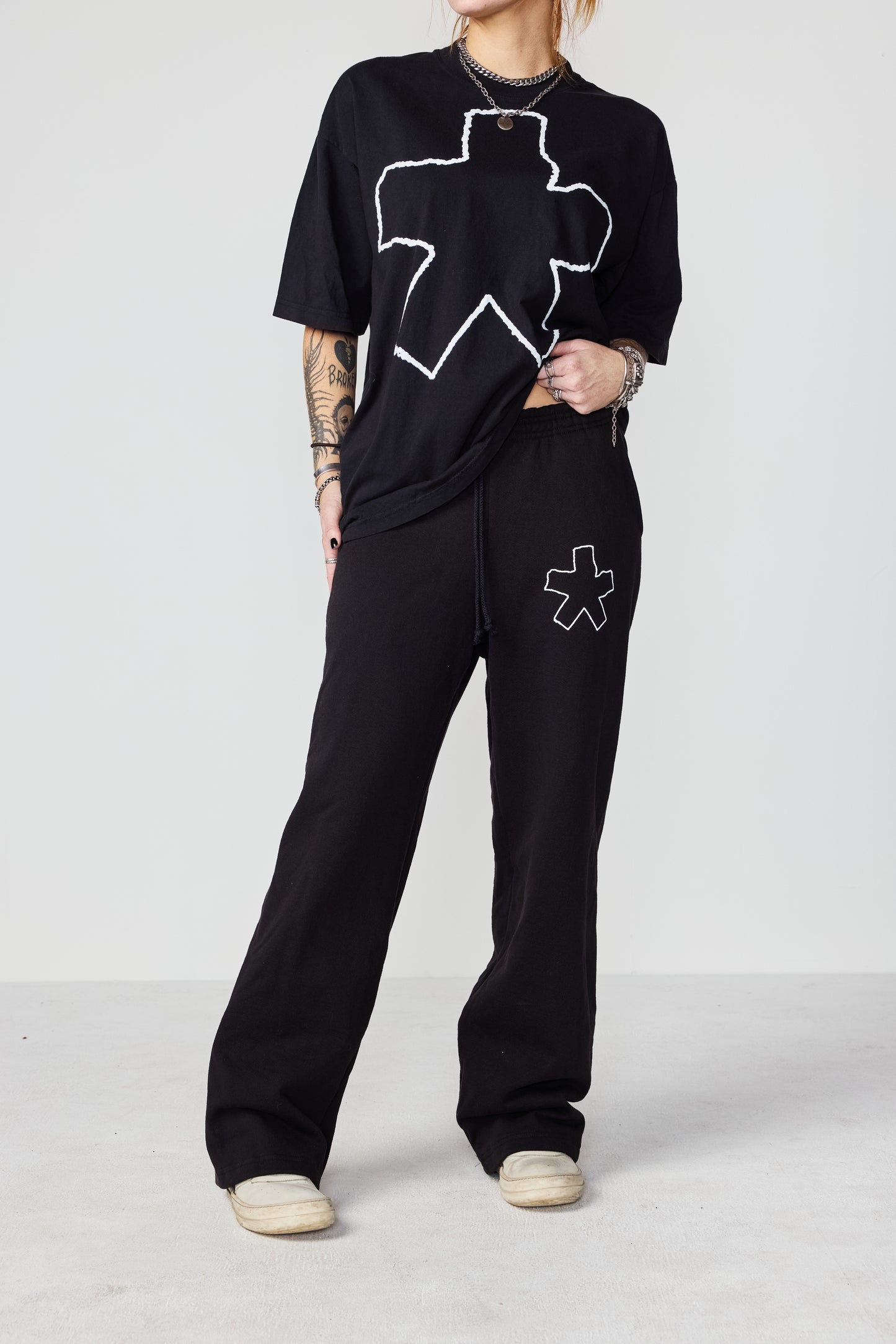 WIDE LEG 'CHALK OUTLINE' SWEAT PANTS