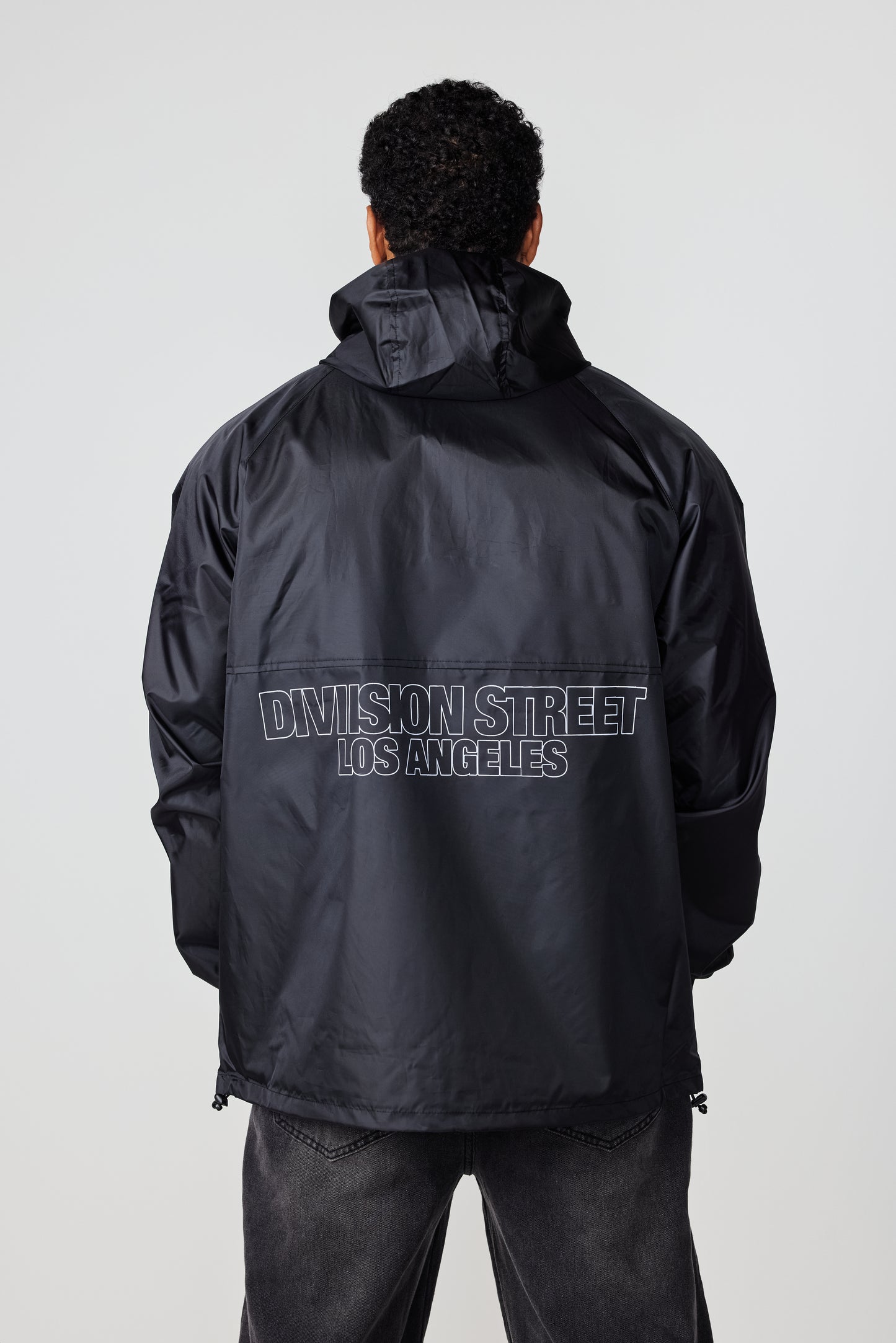 THE 'CHALK OUTLINE' ANORAK HALF-ZIP PULLOVER