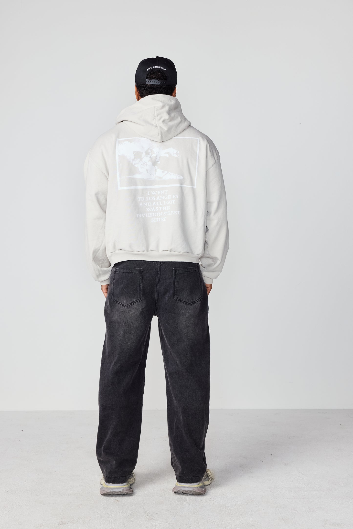 THE 'CHALK OUTLINE' CROP ZIP-UP HOODIE